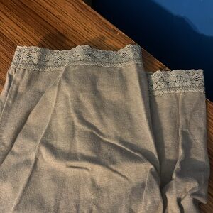 Piper & Blue Gray Elastic Waist Leggings Lace Trim Juniors XL Cotton Rayon Blend